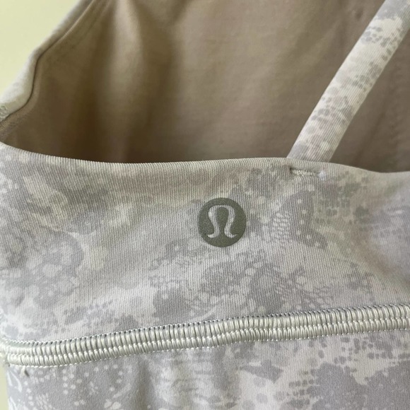 Lululemon Energy High Neck Bra Grey Oasis 6 - Picture 3 of 7